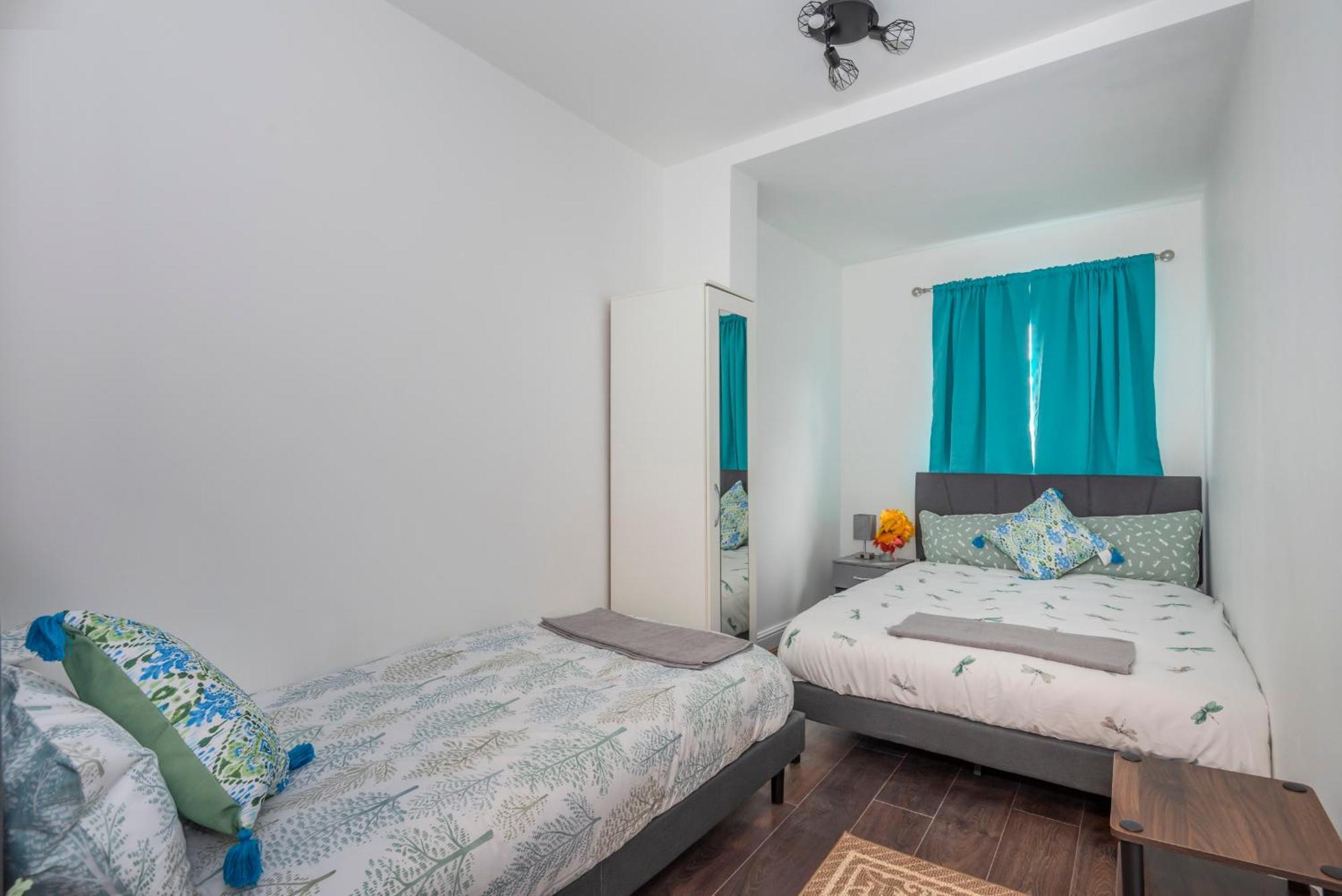 Modern Family Home W/Wi-Fi, Netflix, Self Check-In Londres Exterior foto